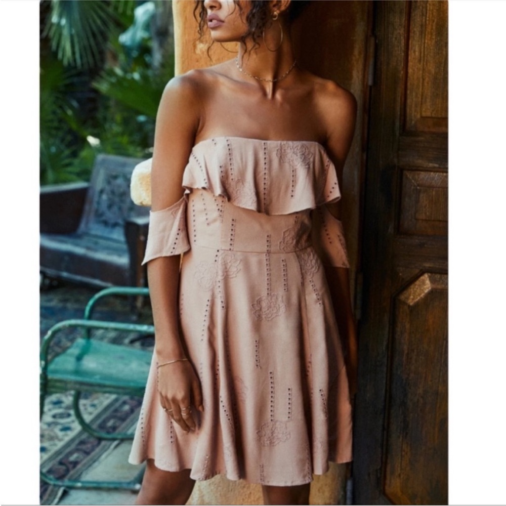 Astr Strapless Blush Dress